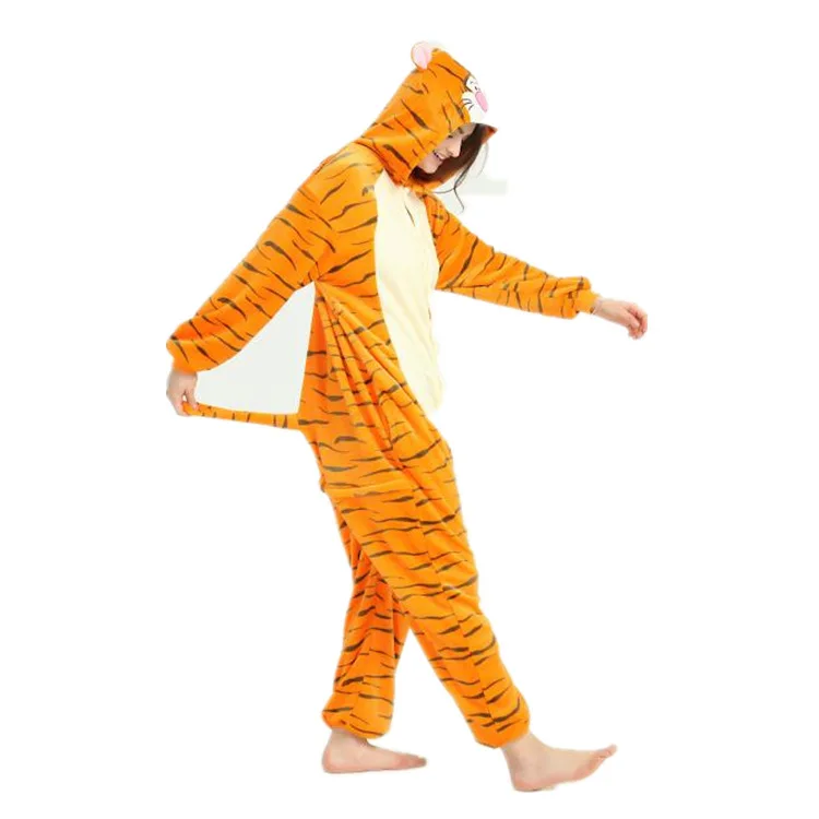 Кингуруми Акула Пикачу Onesie взрослых женщин животных пижамы набор фланелевые теплые мягкие пижамы зимний комбинезон пижамы Косплей - Цвет: as picture