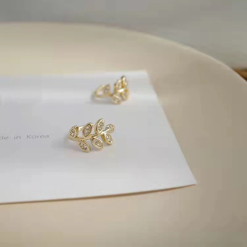 

Super xiansen sweet and delicate zirconium diamond leaf ear bone clip C-shaped ear ring no ear hole ear clip adjustable Earrings