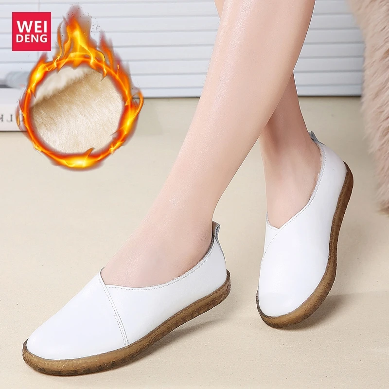 Weideng натуральной кожа Внутренние Мокасины Держите Теплый Casual с мехом белых