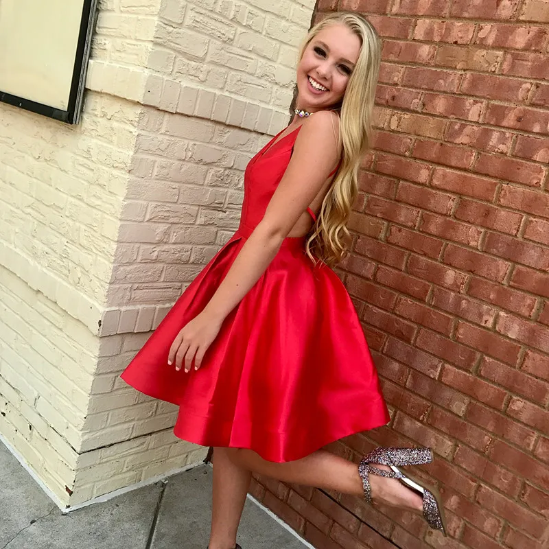 

Criss Cross Sexy Back Homecoming Dresses 2020 Red Little V Neck Club Wear Party Gowns A Line Satin Short Prom Dress