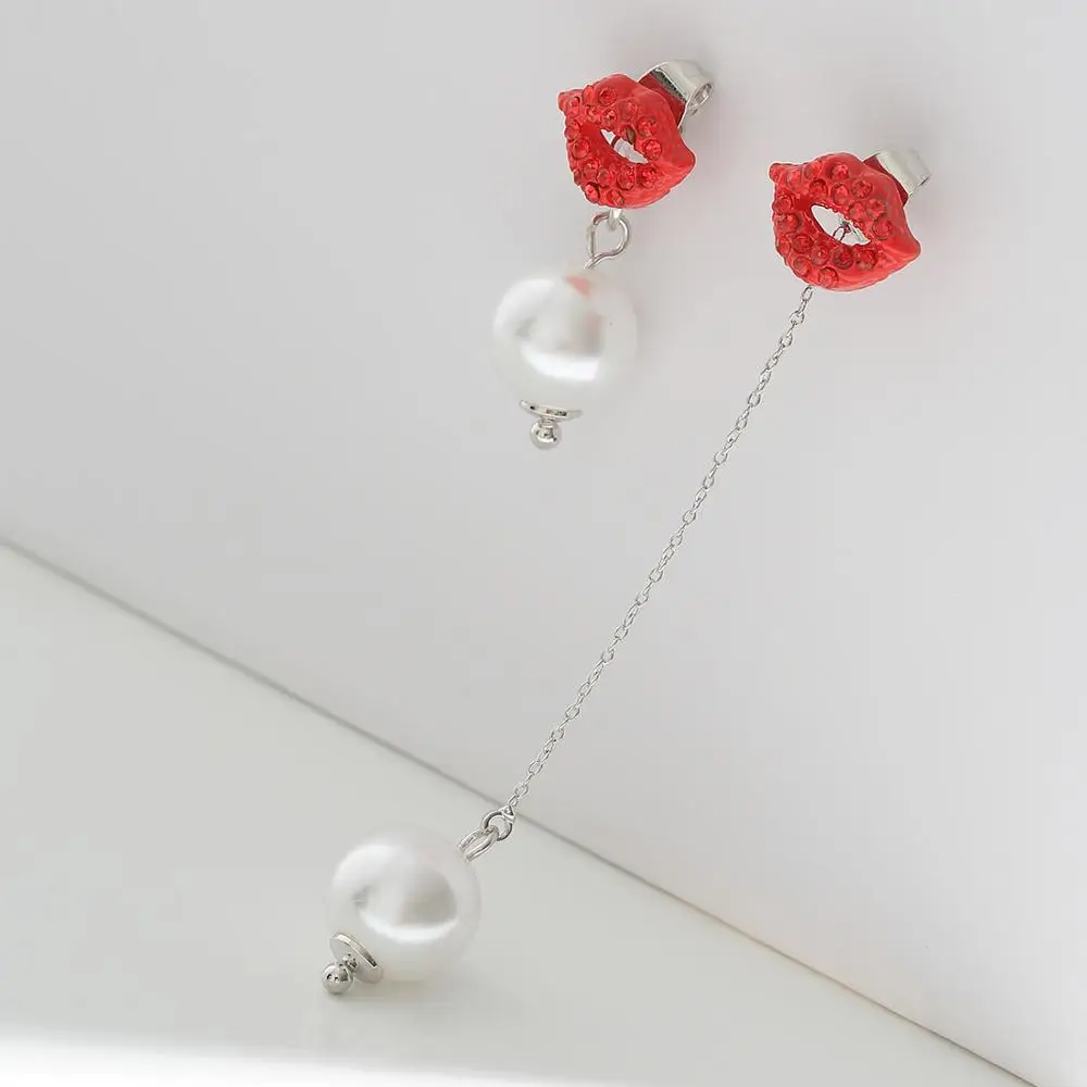 Серьги Neoglory женские Асимметричные с красными губами и белыми шариками 2020 |