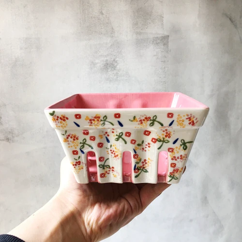 

Ceramic large drain bowl snack