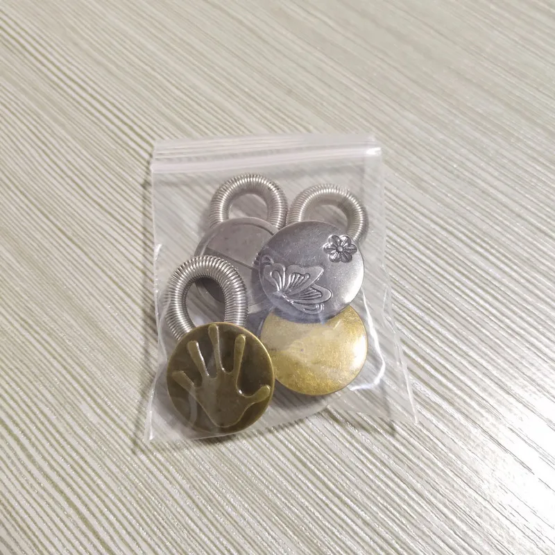 Эластичное платье-стрейч с воротником-рубашкой на пуговицах | Дом и сад