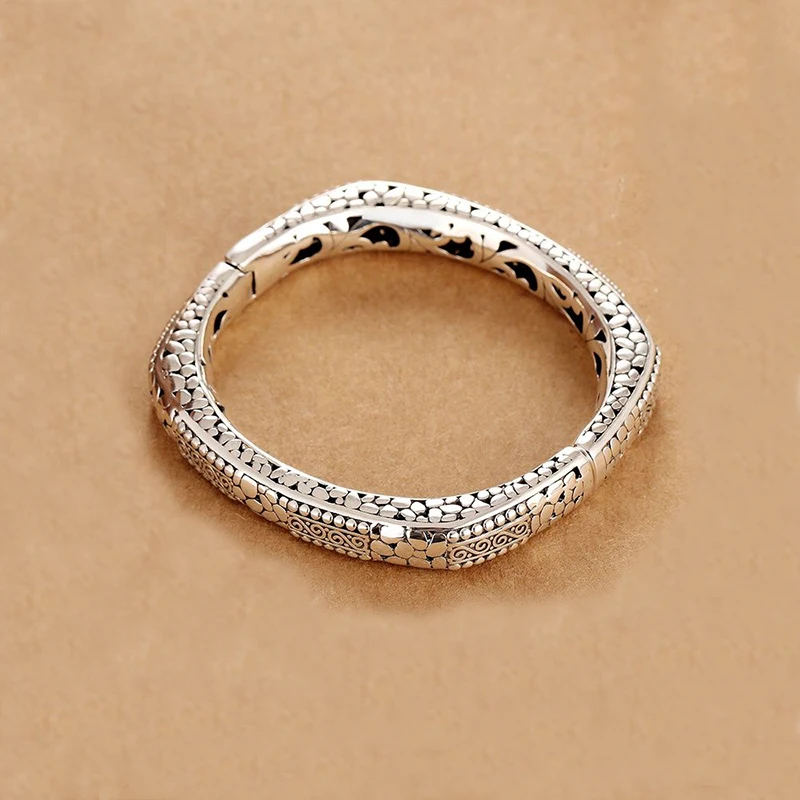 

New Retro Hollow Silver Bracelet Indonesian Style Craft Silver Square Bracelet Niche Design Ladies Bracelets Jewelry Accessories