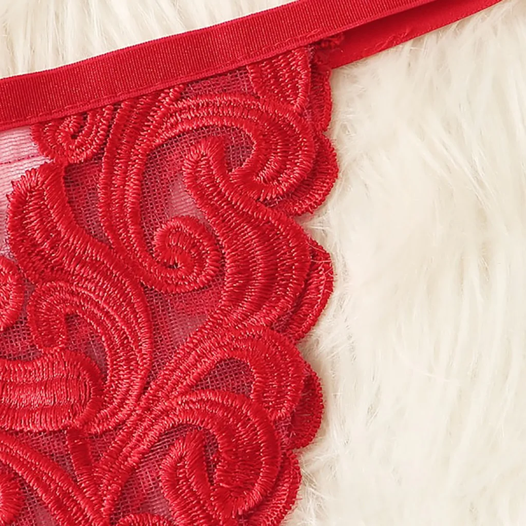 Комплект женского нижнего белья из 2 предметов однотонный бюстгальтер стринги