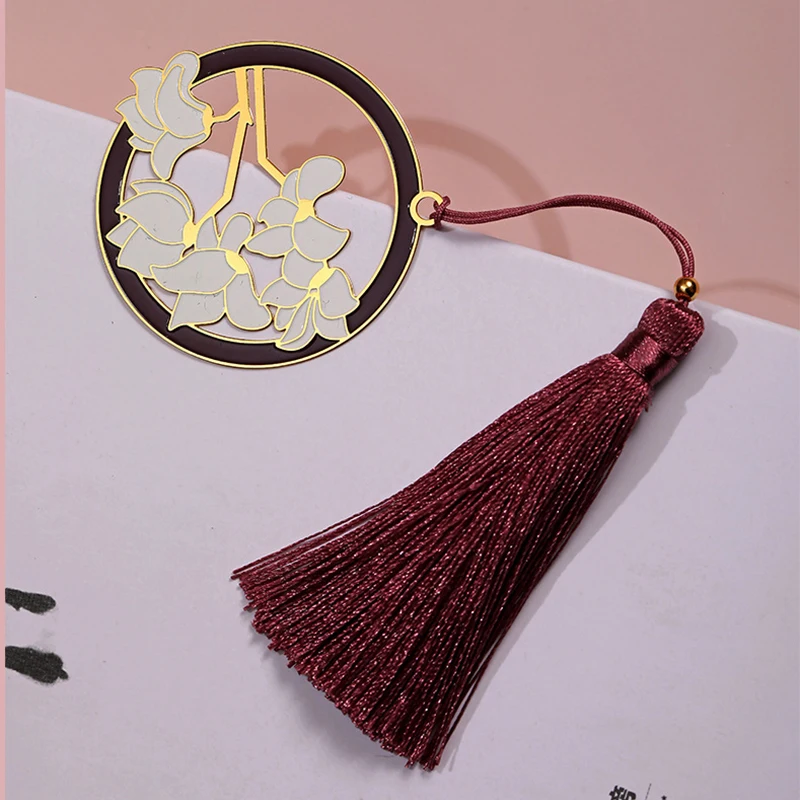 

Vintage Round Nature Flower Metal Bookmark Hollow Kawaii Stationery Bookmark Daisy Book Clip Office Accessories School Supplies