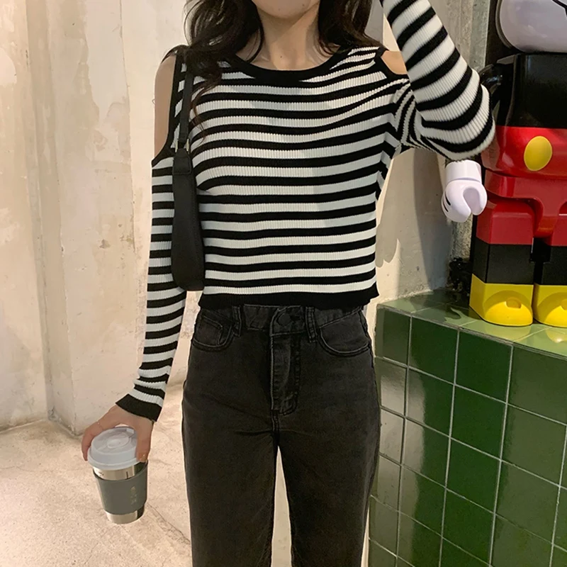 Женский дизайнерский короткий облегающий вязаный маленький свитер с открытыми