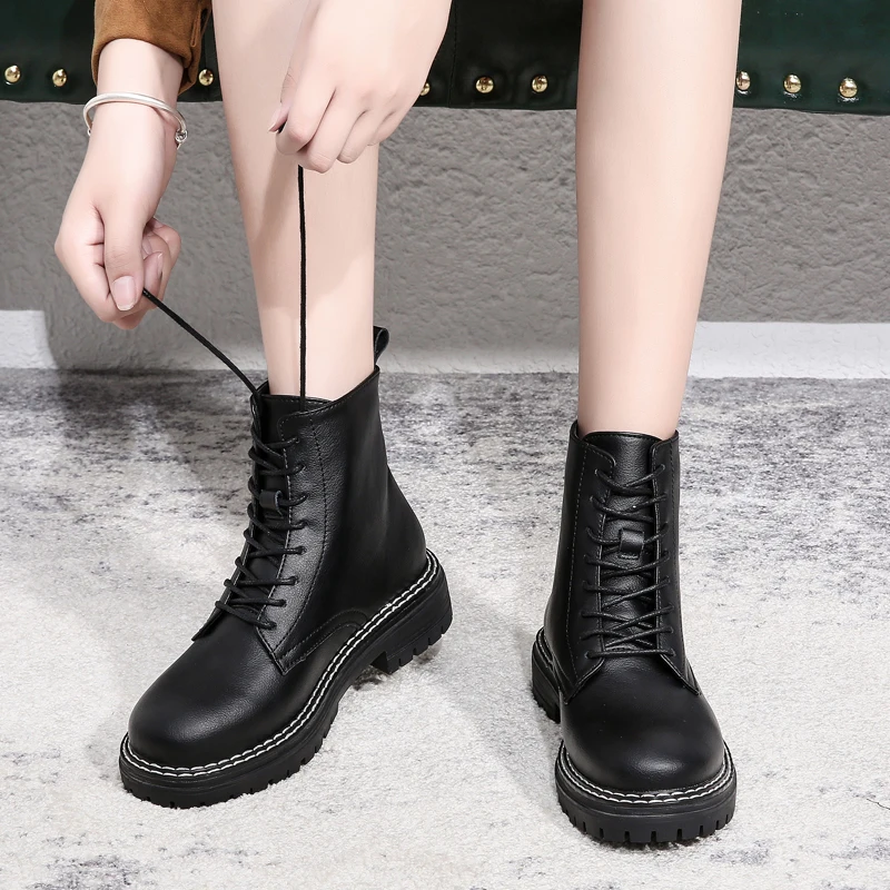 

Новые кожаные ботинки женские ботинки на шнуровке в британском стиле на толстой подошве со шнуровкой повседневные короткие ботинки женски...