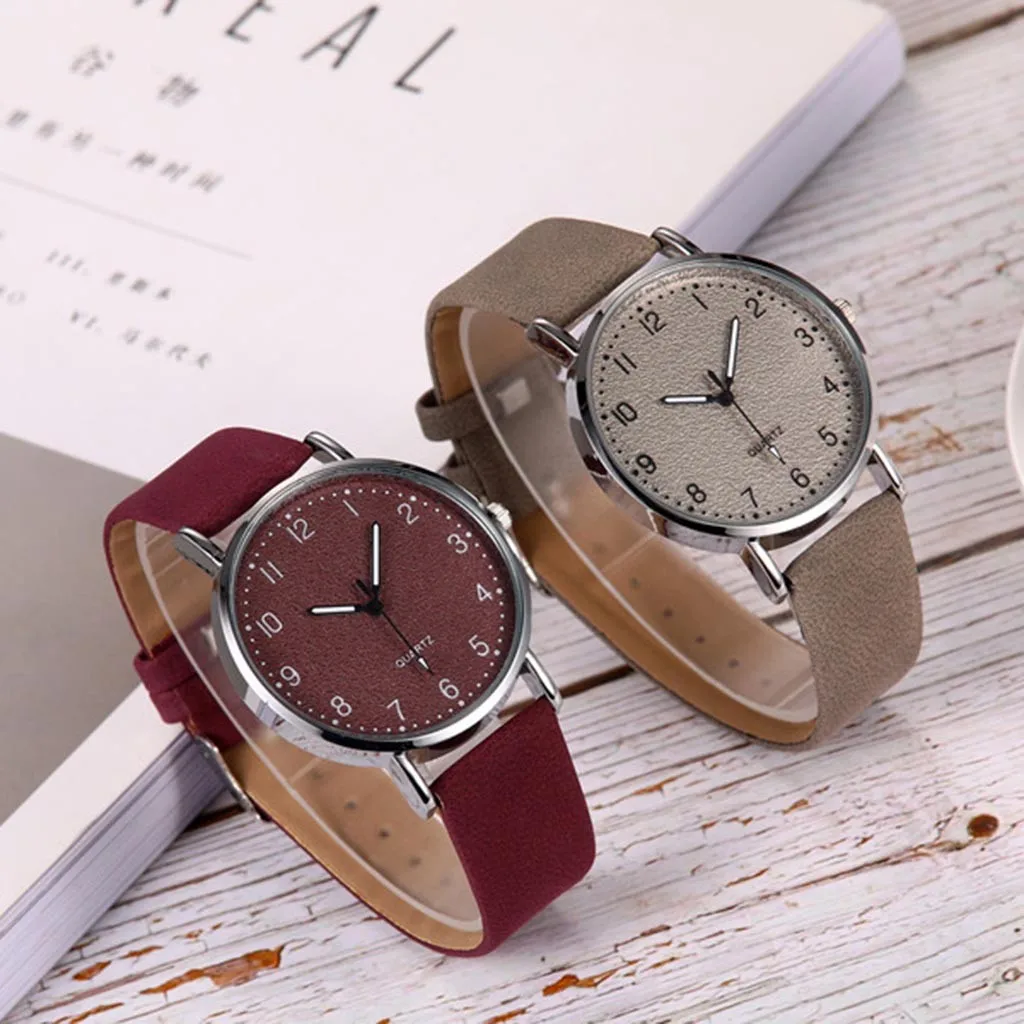 Женские повседневные простые часы с кожаным ремешком серебристые кварцевые