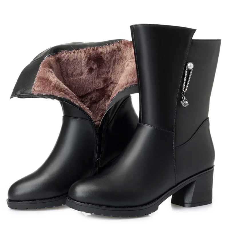 

CEVABLUE Leather Mid-barrel Wool Cotton Women's Winter Thick-heeled Large Size Women's Plus Velvet Ankle Boots ZLT-MCP-8259