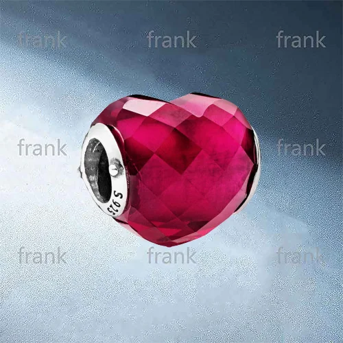 

796563NFR SHAPE OF LOVE CHARM