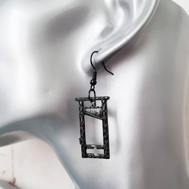 Гильотинные серьги жуткие украшения в готическом стиле средневековые панк