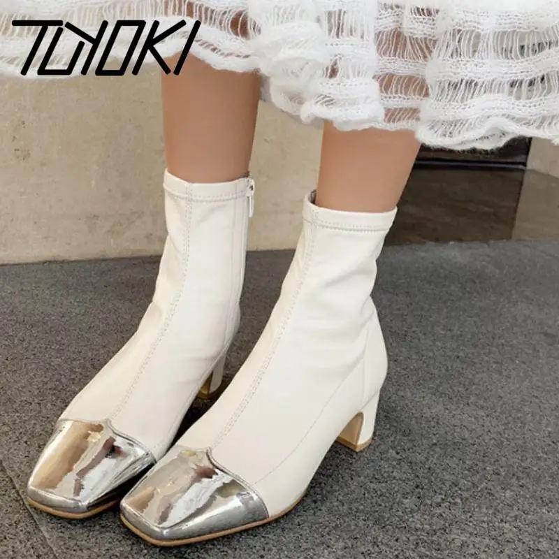 

Tuyoki Women High Heels Ankle Boots Real Leather Winter Retro Square Toe Short Boots Fashion Zipper Shoes Women Size 34-41