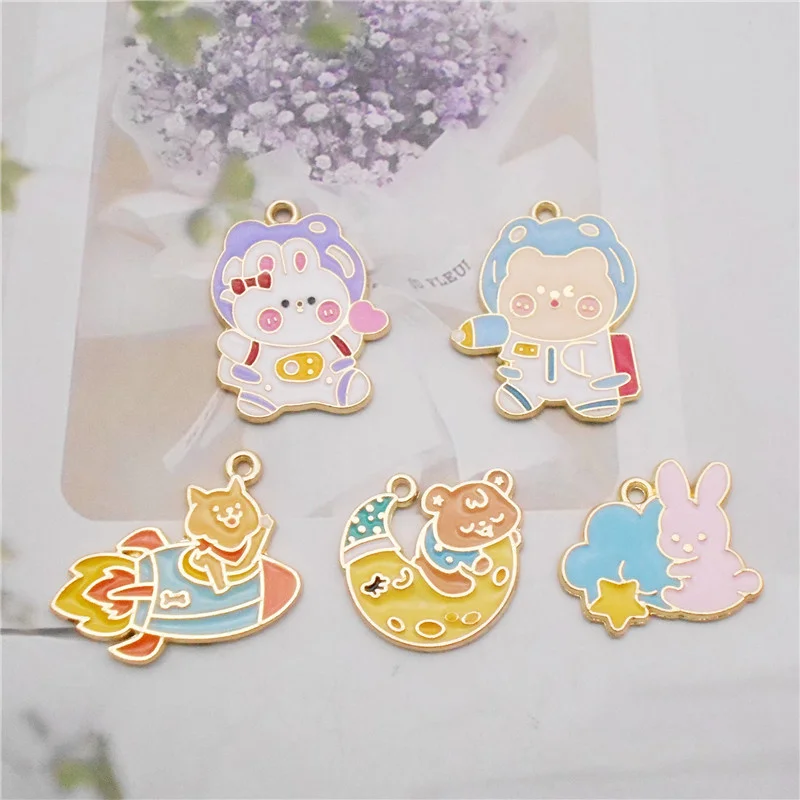 

Julie Wang 5PCS Enamel Animal Charms Cartoon Space Bear Bunny Alloy Aerospace Pendant Necklace Bracelet Jewelry Making Accessory