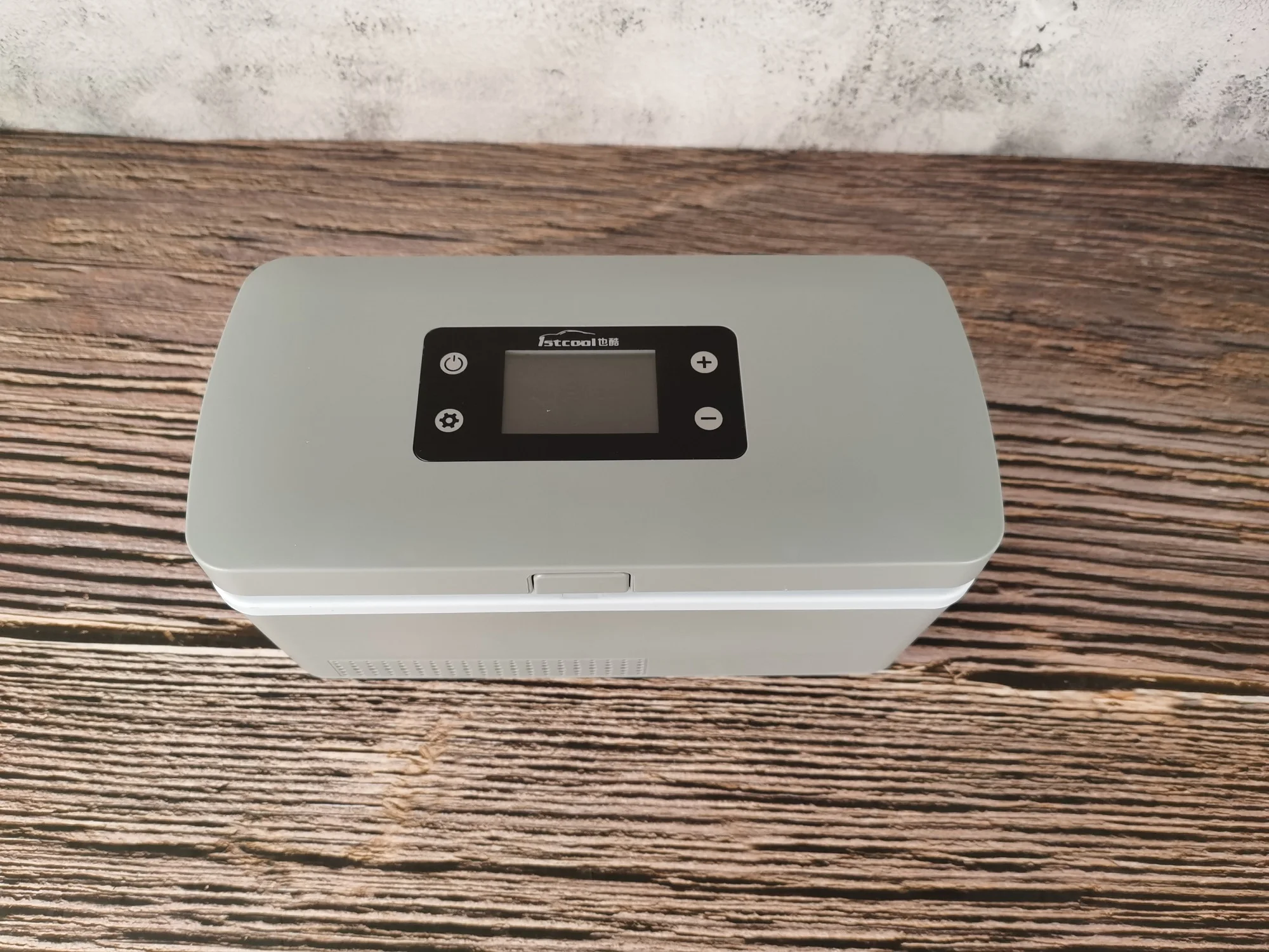 

German Portable Insulin storage Cooler Bag Diabetic Insulin Cooler Box Rechargeable fridge Mini refrigerator ice box