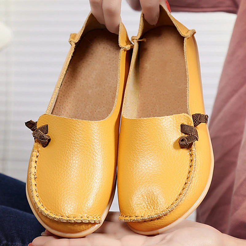 

Women's Leather Shoes Flat Bottom Ladies Casual Mom Shoes Soft Loafers Women's Shallow Summer Comfort Flats Nursing Shoes Female