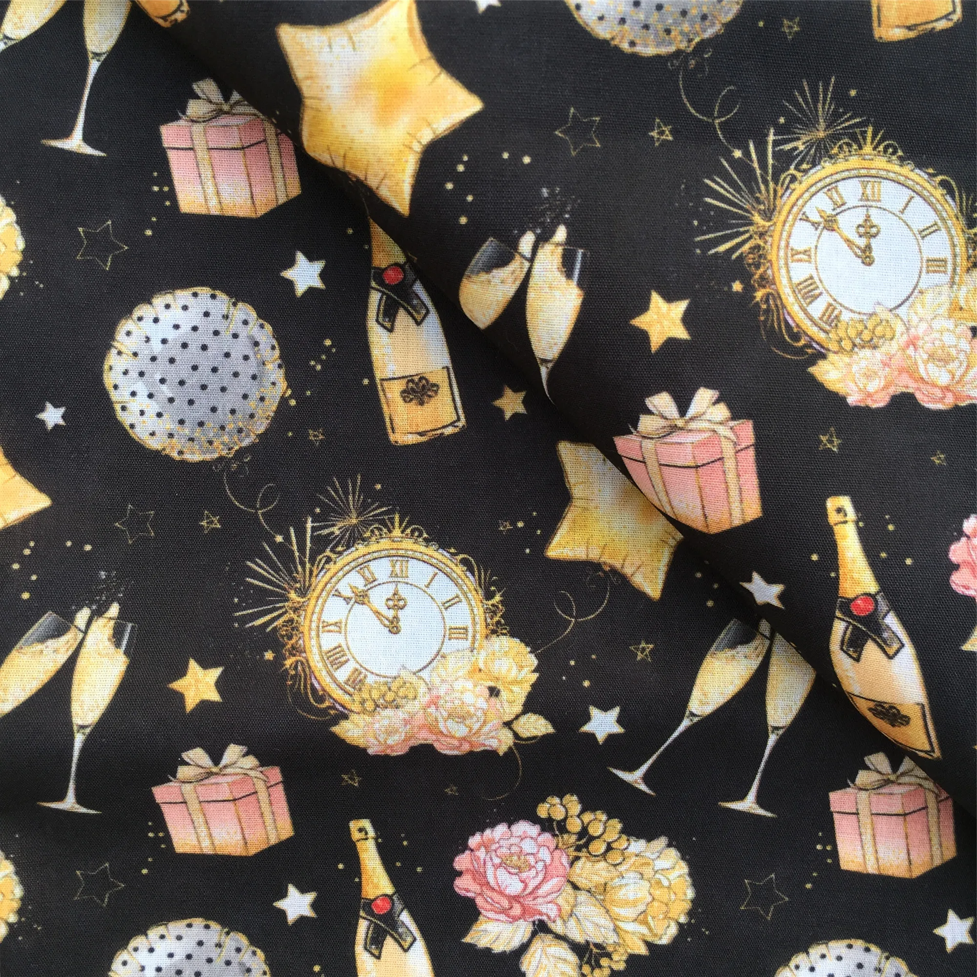 Новогодняя ткань из полиэстера и хлопка с часами для шитья квилтинга рукоделия