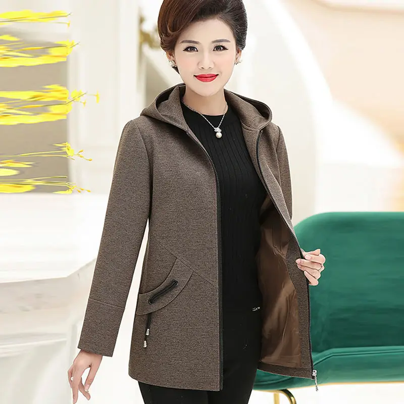 

Одежда для матери, куртка, новинка 2022, ветровка для женщин среднего возраста, верхняя одежда на весну и осень, топы, женские пальто больших размеров 4XL