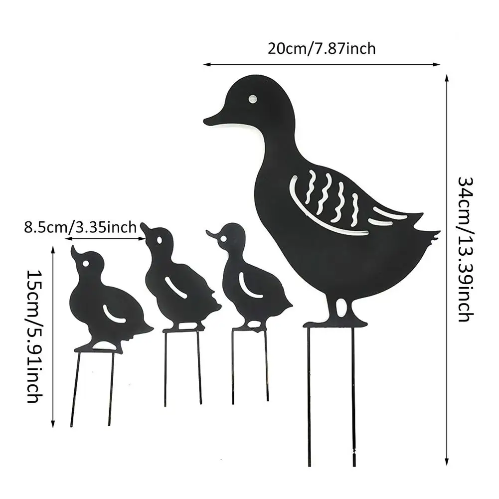 

Metal Duck Sculpture Garden Decoration Set Outdoor Garden Backyard Lawn Stakes Animal Decoration Ornament Gift
