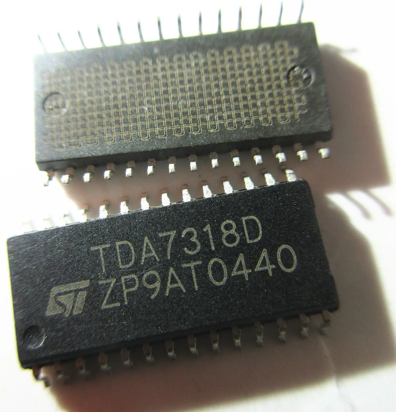 10 шт. TDA7318D NCP1200D60R2G 200D6 TEA1733LT EA1733L PT6913B PT6913 MC14053BDR2G 14053BG ulq2003ender ULQ2003A Новый 1
