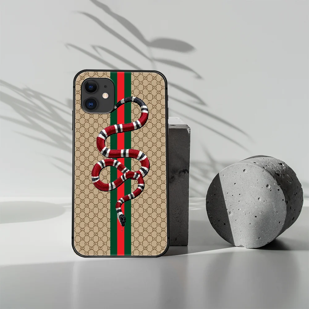 

Italian Luxury Brand Snake Tiger Bee Phone Case Cover Hull For Iphone 5 5s Se 2020 6 6s 7 8 12 Mini Plus X XS XR 11 PRO MAX