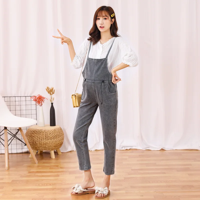 

2019 Autumn and winter Hot mom outdoor wear Sling Slim fit Pregnant woman Denim overalls