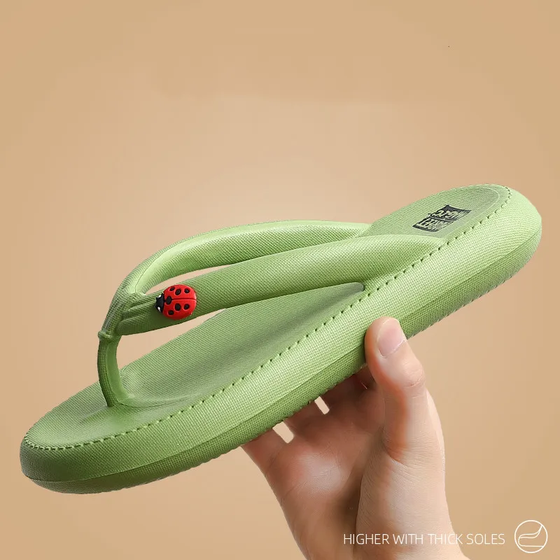 Шлепанцы на платформе 2020 см Нескользящие сандалии толстой подошве Повседневная