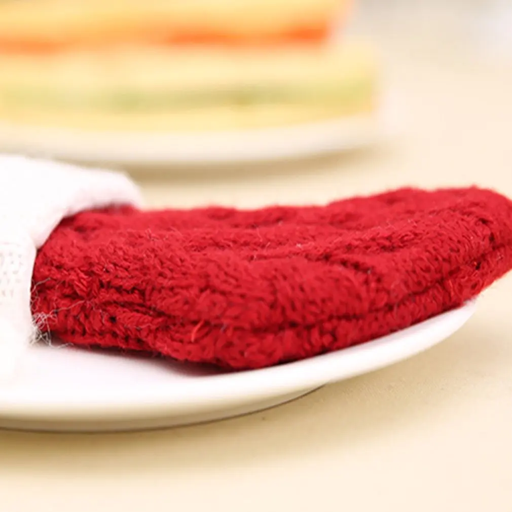 Красные носочки форма посуда нож вилка крышка сумки трикотажные рождественские