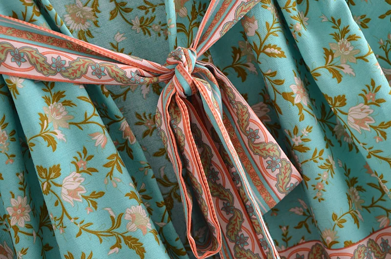 Женское кимоно в стиле бохо винтажное с цветочным принтом и поясом богемное