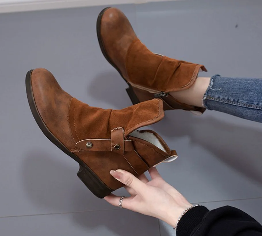 

Ботинки женские зимние из искусственной кожи, на низком каблуке, с пряжкой