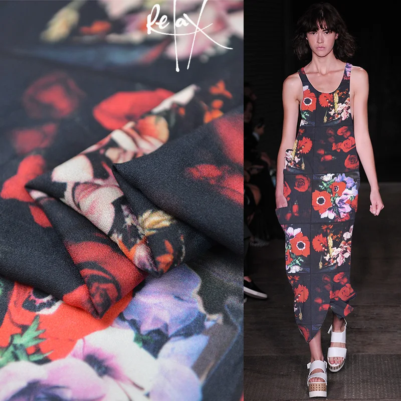 

Floral and geometric design pure silk Jiang Hong crepe silk fabric good drapability,SHJC071