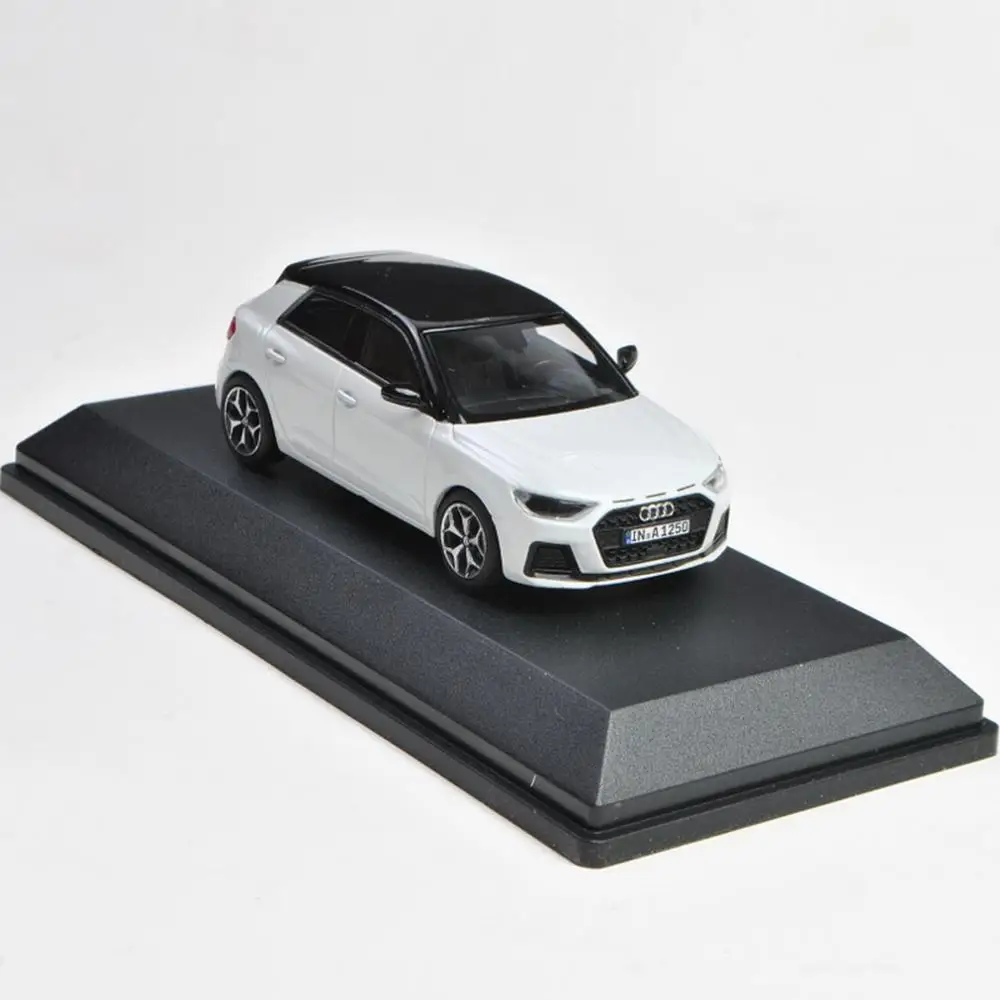

1/43 масштаб A * UD_I A1 Sportback 2018 белая литая модель автомобиля коллекционная игрушка подарок