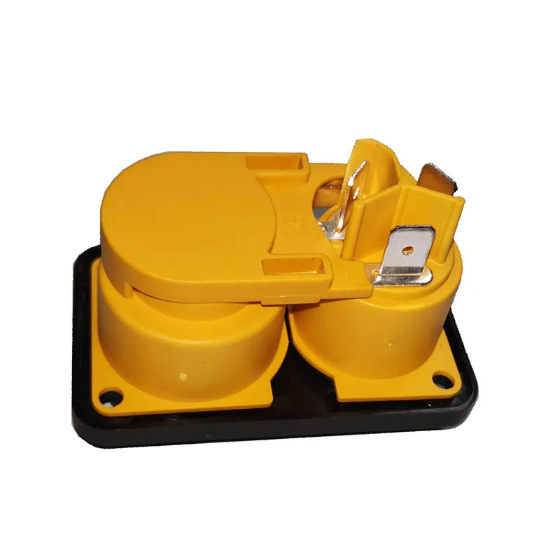 High quality NAC3PX PowerCON True1 MAINS CHASSIS DUPLEX CBC. In and Out Combo. 16 Amp | Plug &amp Connectors