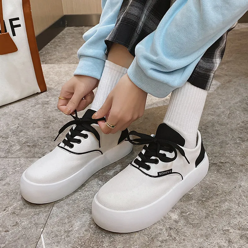 

Round Toe Cross Women's Shoes Clogs Platform Casual Female Sneakers Flats Modis Creepers Retro Espadrille Dress 2021 New Basic C