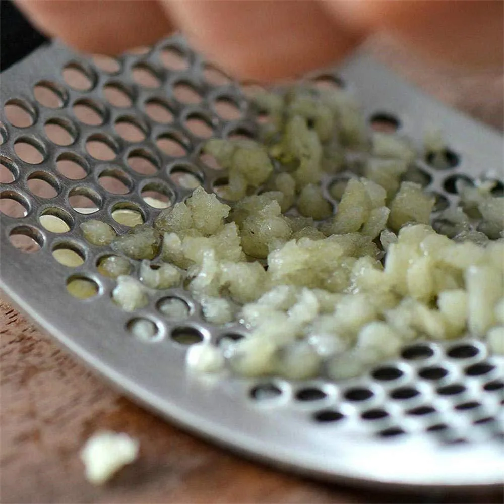 

1Pcs Stainless Garlic Press Household Manual Garlic Press Device Kitchen Press Squeezer Ginger Garlic Tools Kitchen Accessories