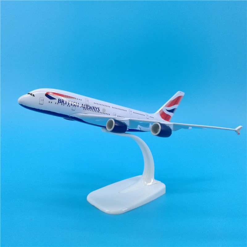 Модель самолета Airbus A380 20 см металлическая в масштабе 1:400 | Игрушки и хобби
