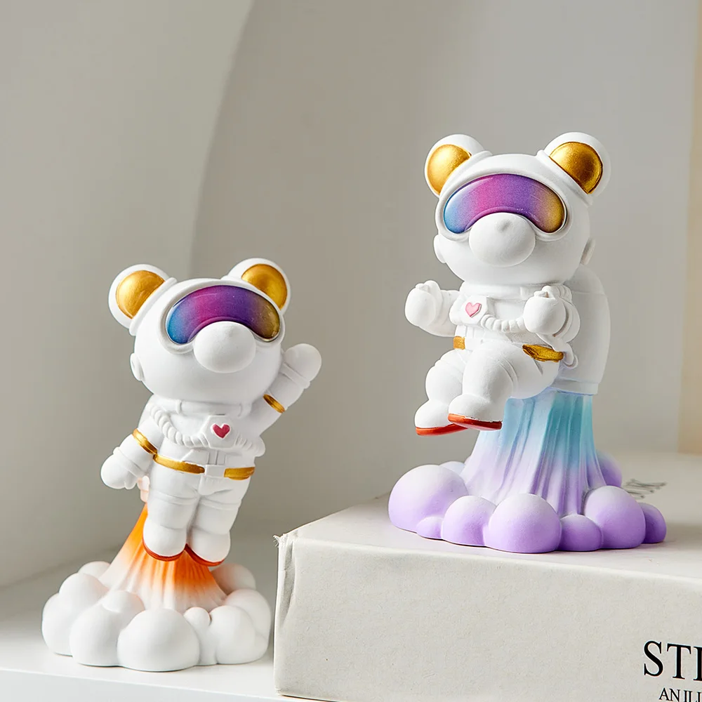 

Animals Miniatures Living Room Decoration for Desk Decor Astronaut Bear Figurines Nordic Resin Embellishments Home Decoration