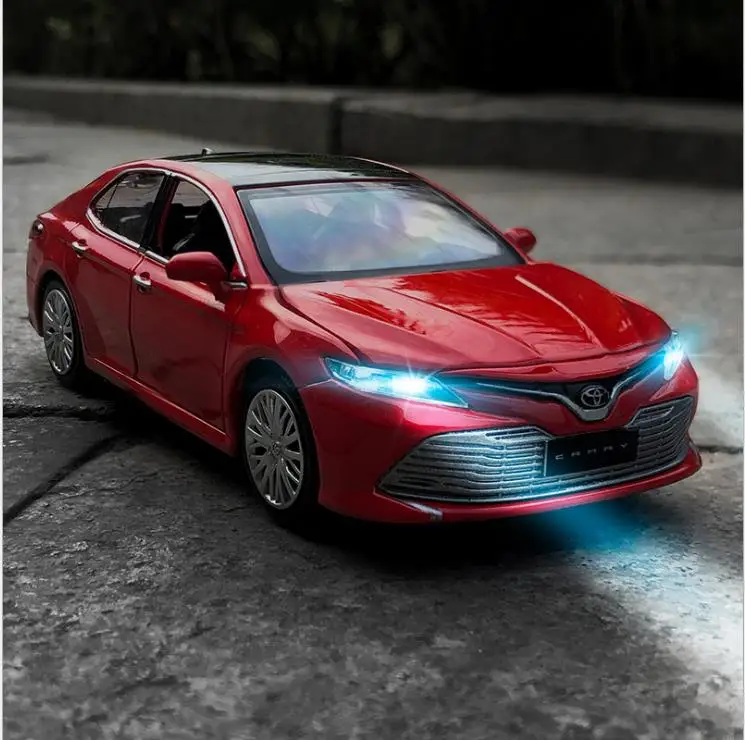 

1:32 High simulation Camry alloy pull back car model,6-door design,simulated sound and light toys,free shipping