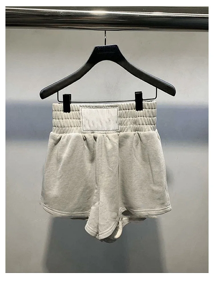 

Hoge Kwaliteit Aw Koning Vrouwen Lente En Zomer Nieuwe Losse Wilde Katoen Sport Shorts Hot Broek Vrouwen Trendy