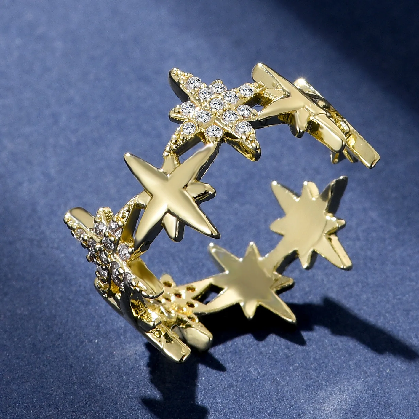 

Yungqi модные роскошные медь микро инкрустация Шарм кубического циркония звезды обручальные кольца для женщин, с открытым вечерние в виде гео...