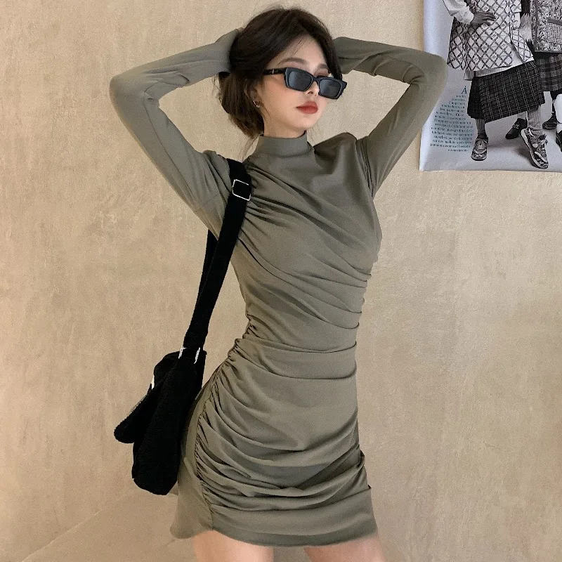 

Женское осенне-зимнее черное короткое платье с длинным рукавом облегающее платье на бедрах Новинка 2020 базовое женское платье с высоким вор...