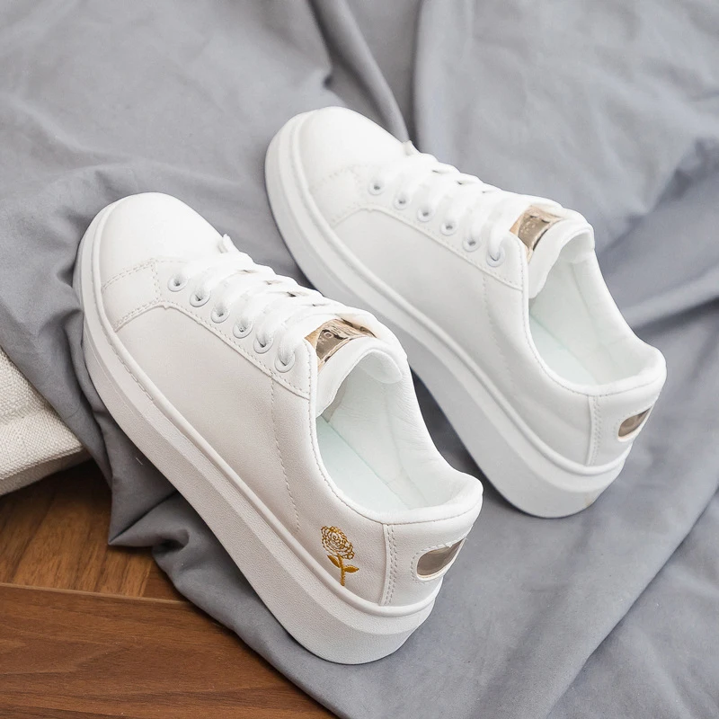 

Women Shoes Fashion Embroidery White Sneakers Women Casual Shoes Breathable Floral Lace-Up Women Sneakers Zapatillas Mujer