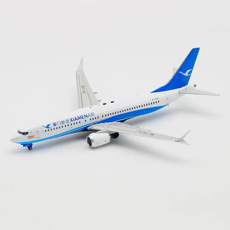 Inflight XIAMENAIR BOEING 737 MAX8 B-1136 1/200 литая модель самолета |