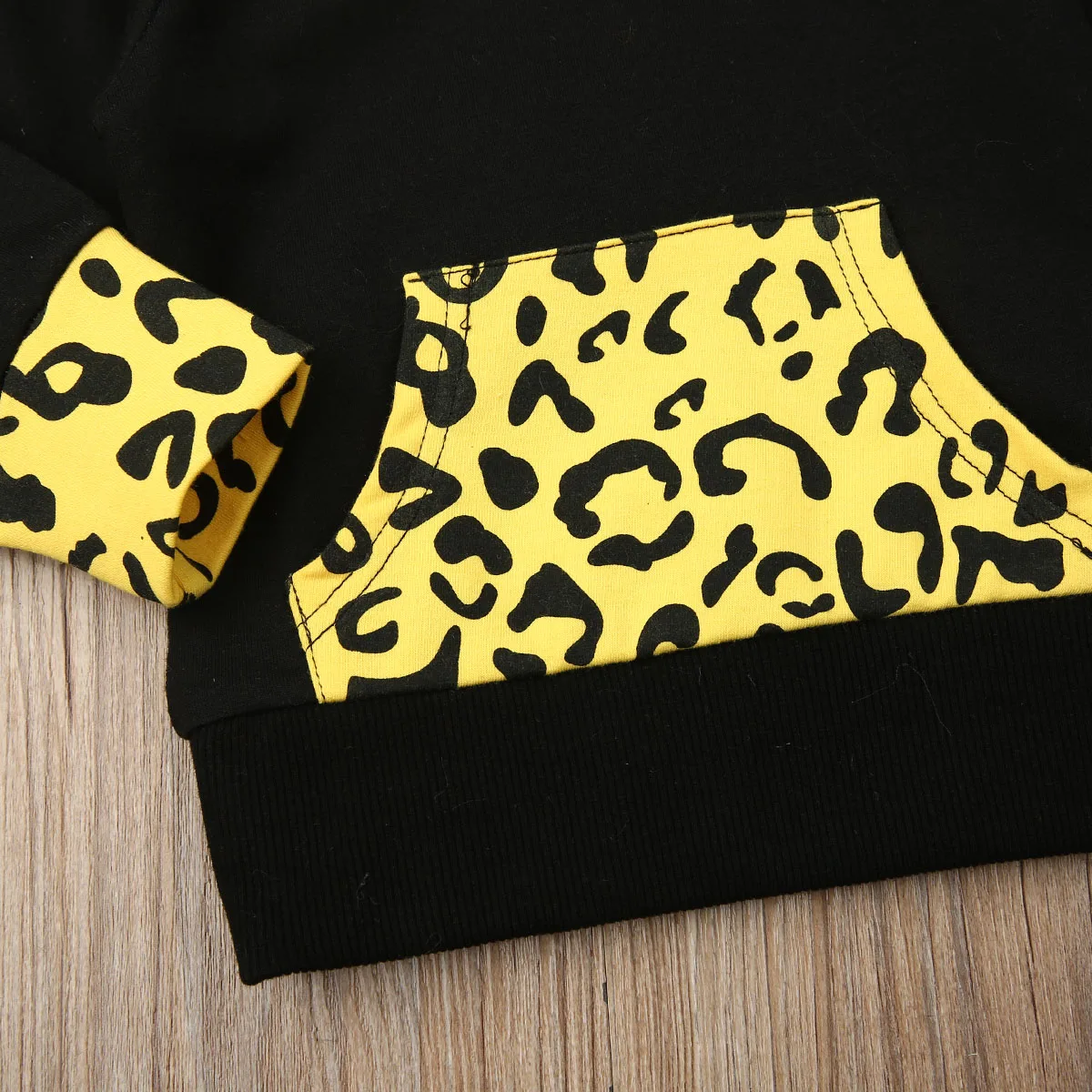 Одежда для маленьких девочек модная детская одежда мальчиков и леопардовые Топы