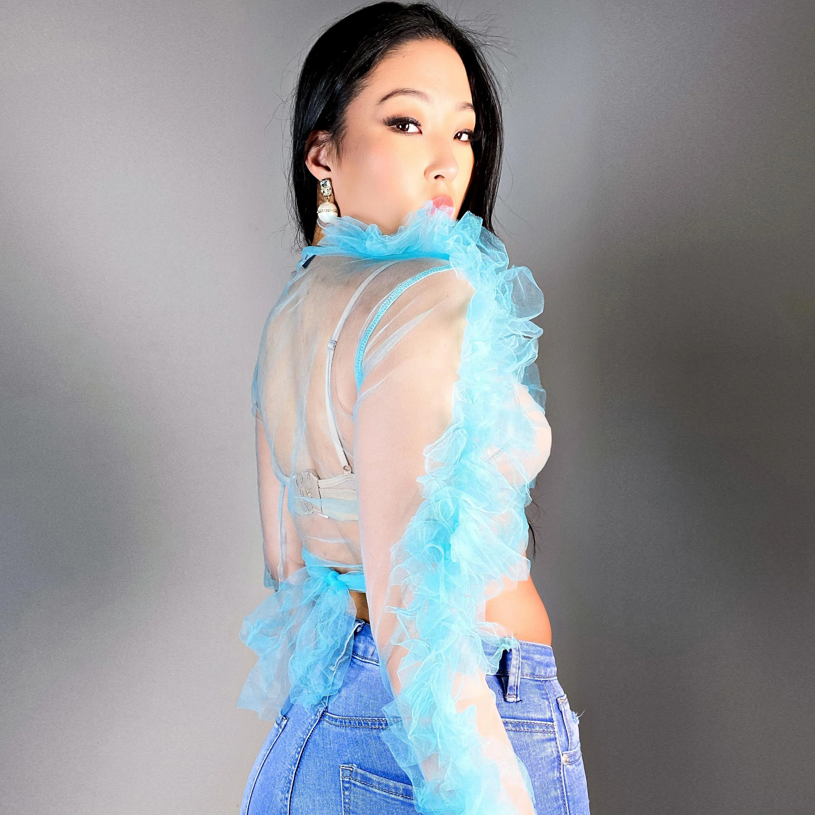 

Женская Тюлевая блузка с длинным рукавом, голубая прозрачная блузка с V-образным вырезом и оборками, 2021