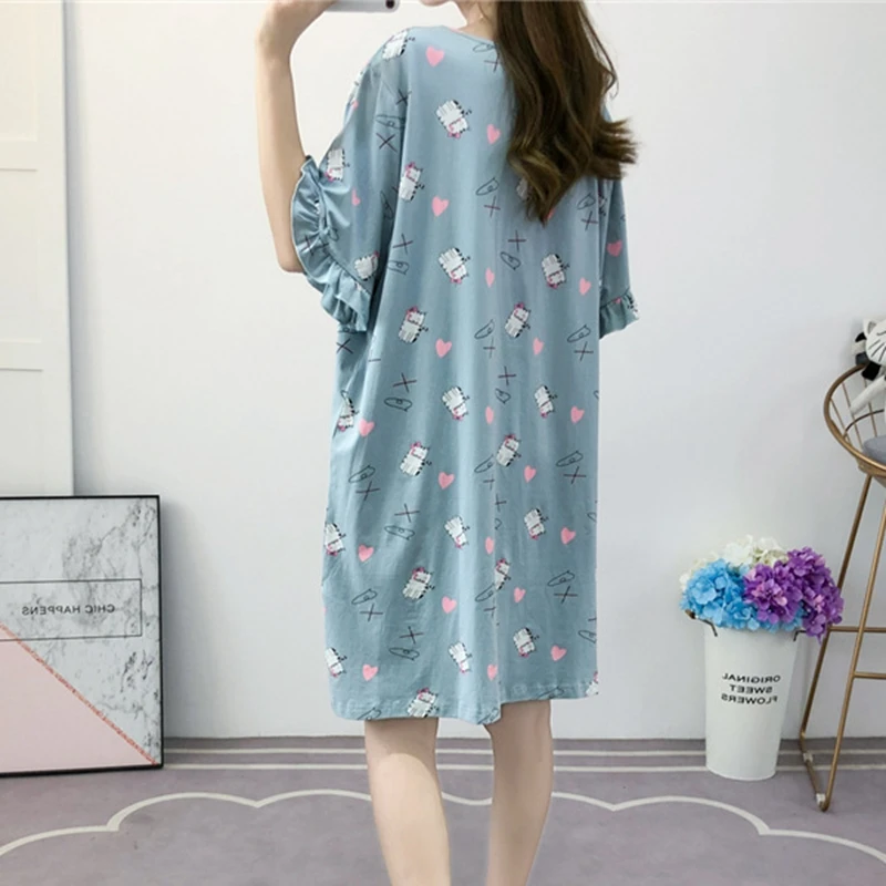 Платье женское летнее с коротким рукавом круглым вырезом свободное белого и