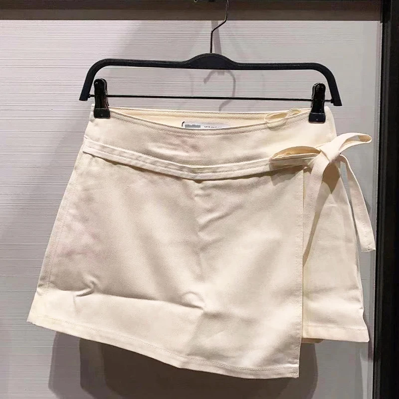 

HWLZLTZHT 2021 Summer Lapel Vest Women Thin Loose Waistcoat Single Breasted Sleeveless Blazer Feminino Short Slim Veste Femme