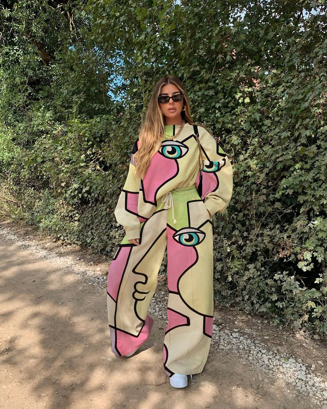 

Pink Graffiti Eyes Face Ptint 2 Piece Thin Set Women Sweatshirt Pants Loose Casual New Matching Set Fashion Streetwear Harajuku