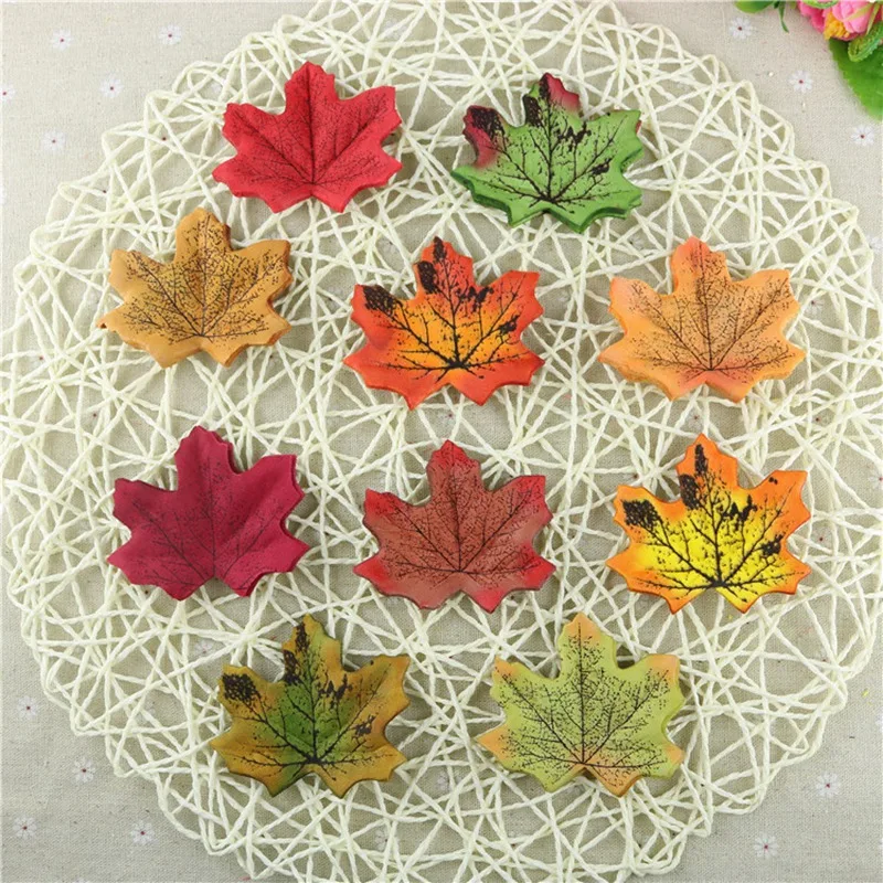 

100 Autumn/Maple Silk Leaves Multi Coloured/Wedding/Decoration