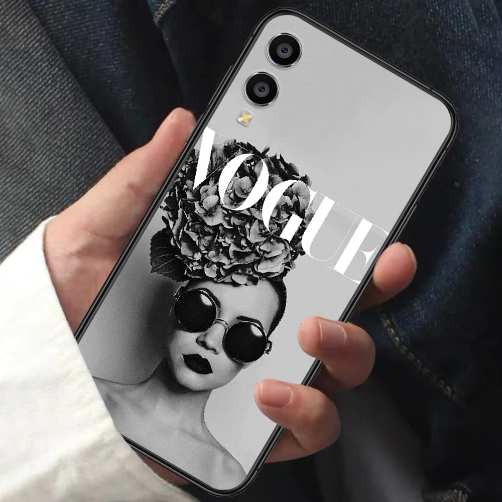 

Fashion VOGUE Charming Girl magazine Phone Case For HUAWEI Honor 6 7 8 A S 9 X Mate 10 20 30 i Lite Pro Y7 2019 black Back